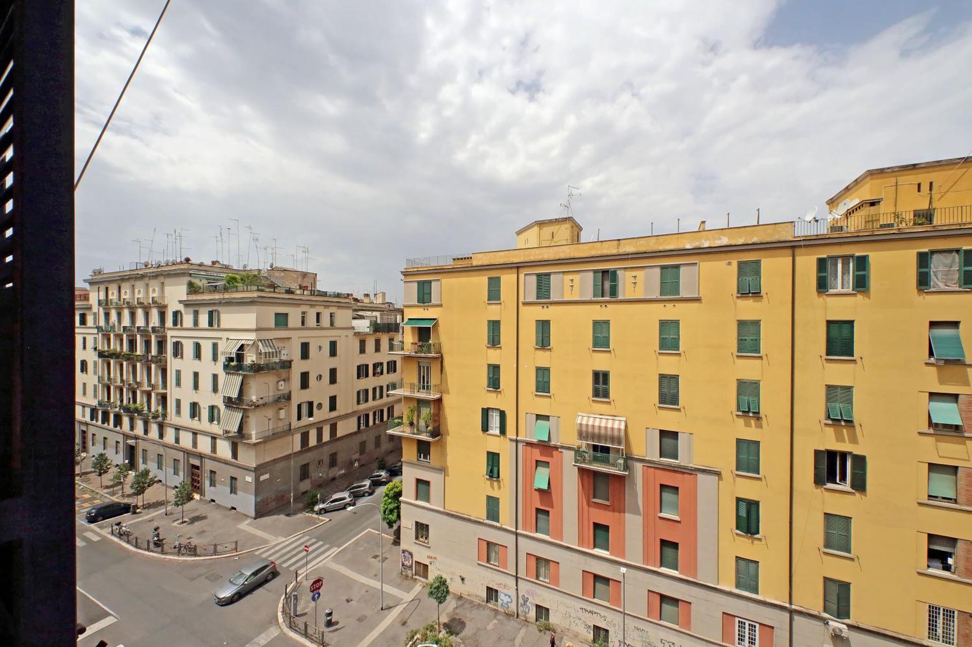 Prestigious Re Di Roma Apartment Exterior photo